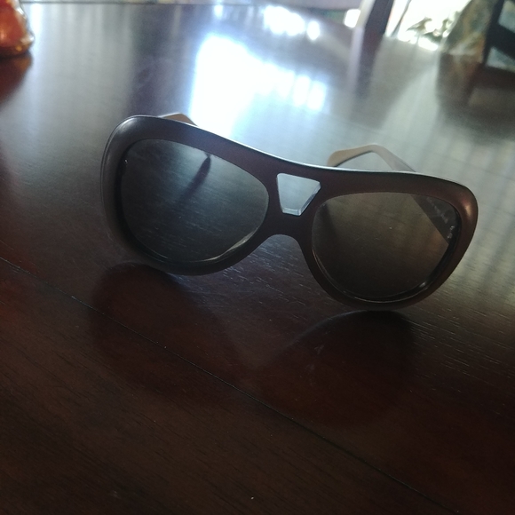 HANAE MORI PARIS | Gray Womens Cali Plastic Acrylic Big Sunnies Sunglasses main image 4